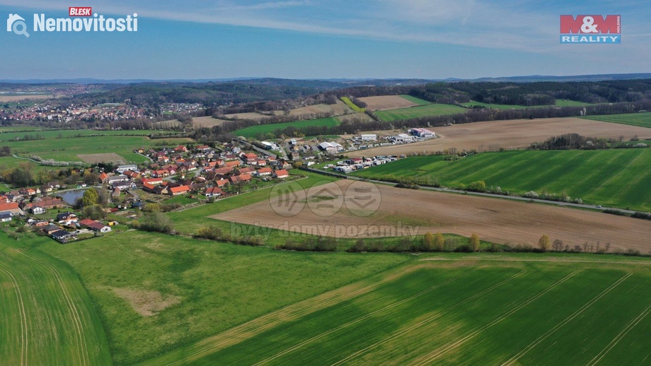 Prodej pole 6 899 m², Útušice - Robčice