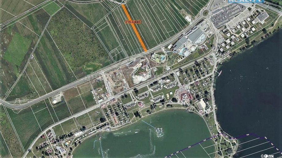 Prodej 1 734 m², Pasohlávky