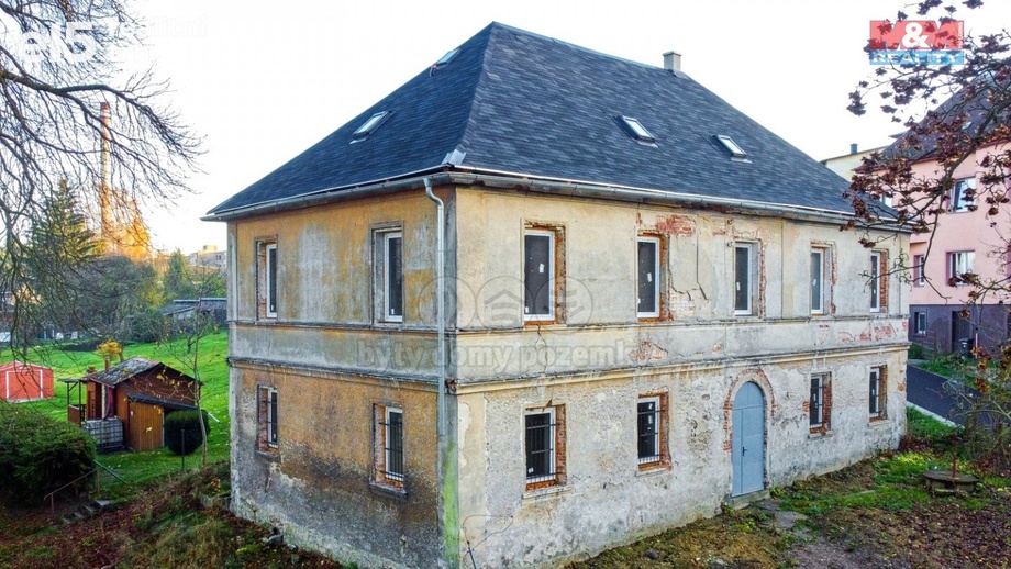Prodej rodinné domy, 300 m² - Plesná