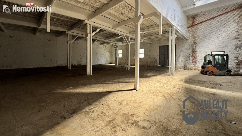 Pronájem skladu 518 m², Chrastava - Dolní Chrastava