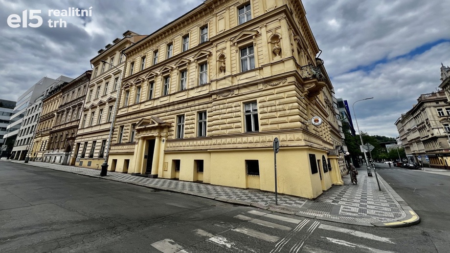 Pronájem kanceláře, 106 m² - Praha - Smíchov