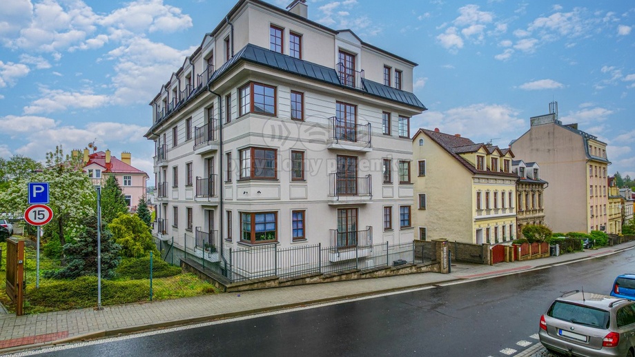 Prodej rodinné domy, 895 m² - Karlovy Vary - Drahovice