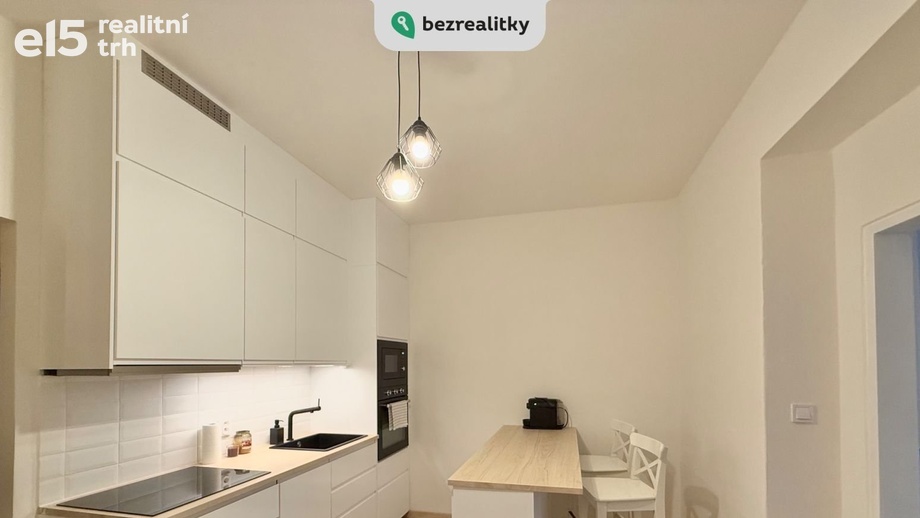 Prodej byty 1+1, 44 m² - Praha - Košíře