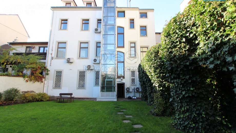 Pronájem byty 4+1, 140 m² - Praha - Strašnice