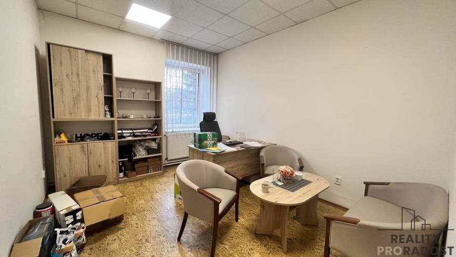 Pronájem kanceláře, 28 m² - Třinec