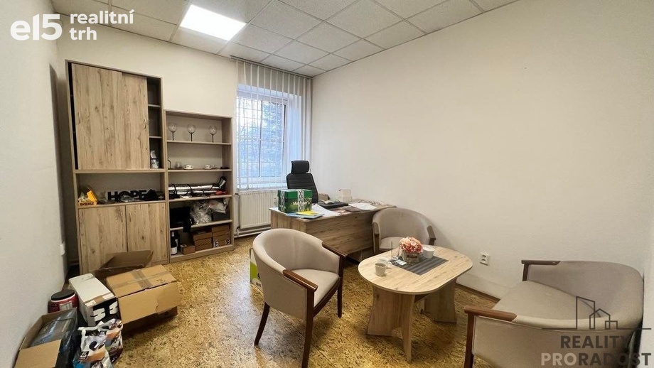 Pronájem kanceláře, 28 m² - Třinec