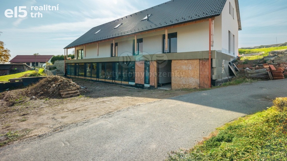 Prodej rodinné domy, 850 m² - Kozlov