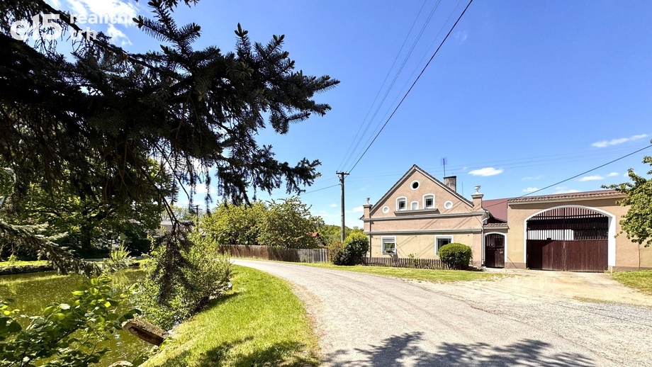 Prodej rodinné domy, 280 m² - Borovany