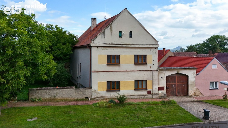 Prodej rodinné domy, 252 m² -