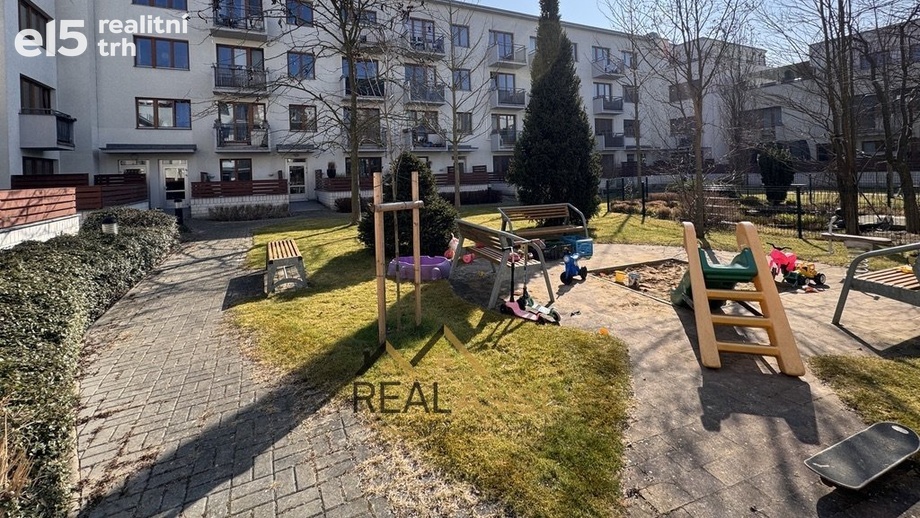 Prodej byty 3+kk, 77 m² - Praha - Zbraslav