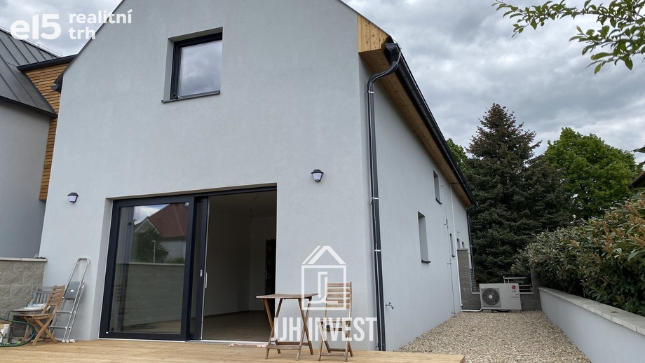 Pronájem rodinné domy, 114 m² - Praha - Běchovice