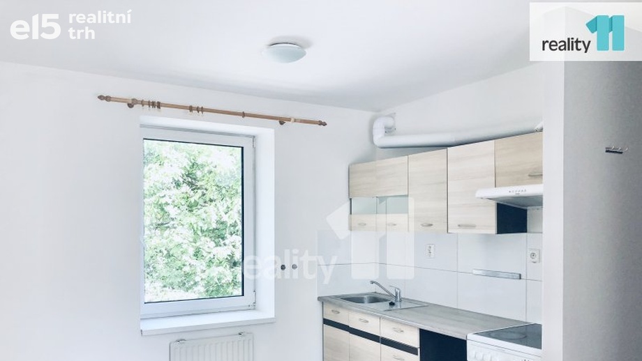Pronájem byty 2+1, 75 m² - Praha - Hrdlořezy