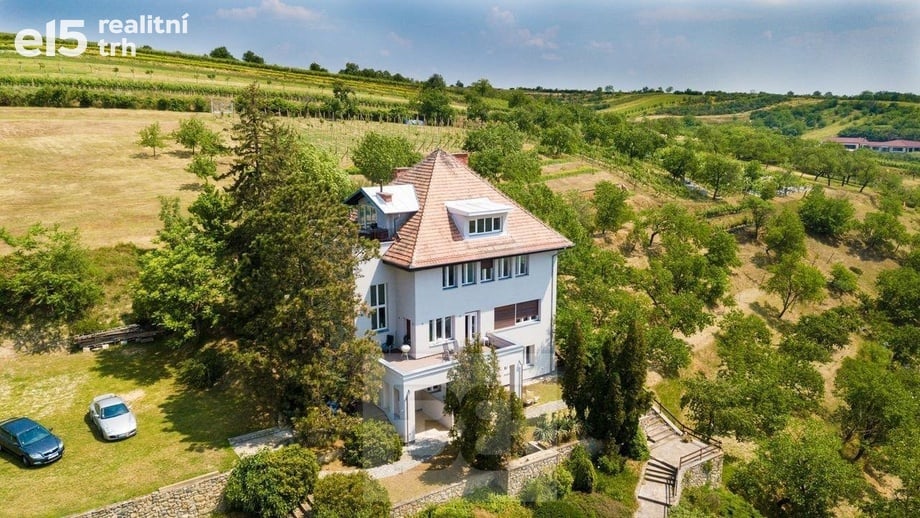 Prodej rodinné domy, 557 m² - Nosislav