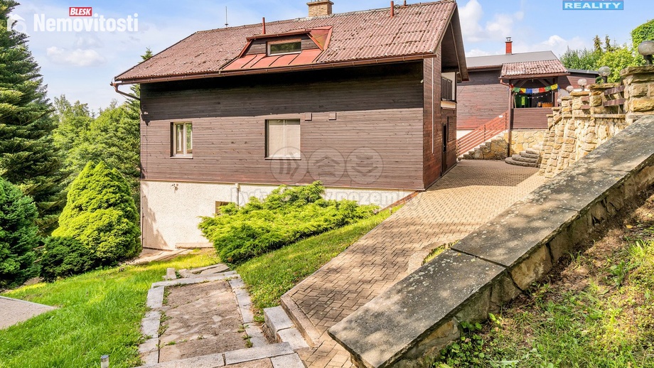 Prodej rodinného domu 142 m², Pastviny