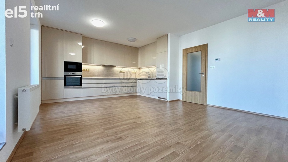 Pronájem byty 2+kk, 60 m² - Poděbrady
