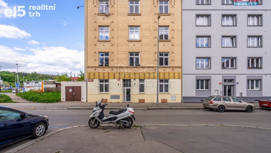 Prodej byty 2+kk, 36 m² - Praha - Libeň