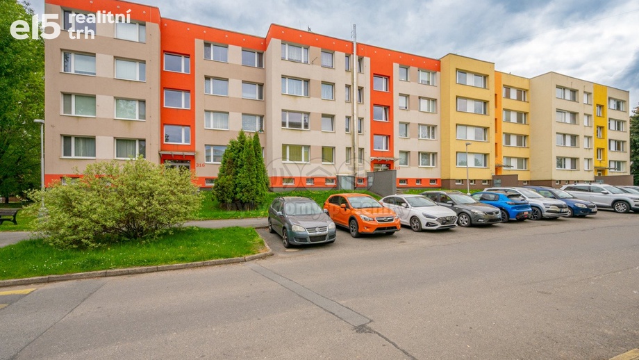 Prodej byty 1+kk, 33 m² - Jesenice