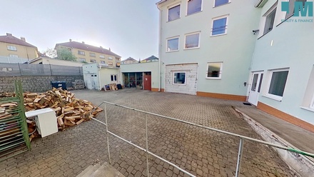 Prodej obchodního prostoru 560 m², Třebíč - Borovina