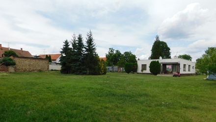 Prodej stavebního pozemku 1 454 m², Medlice