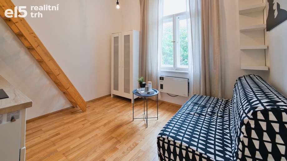 Pronájem byty 1+kk, 20 m² - Praha - Vršovice