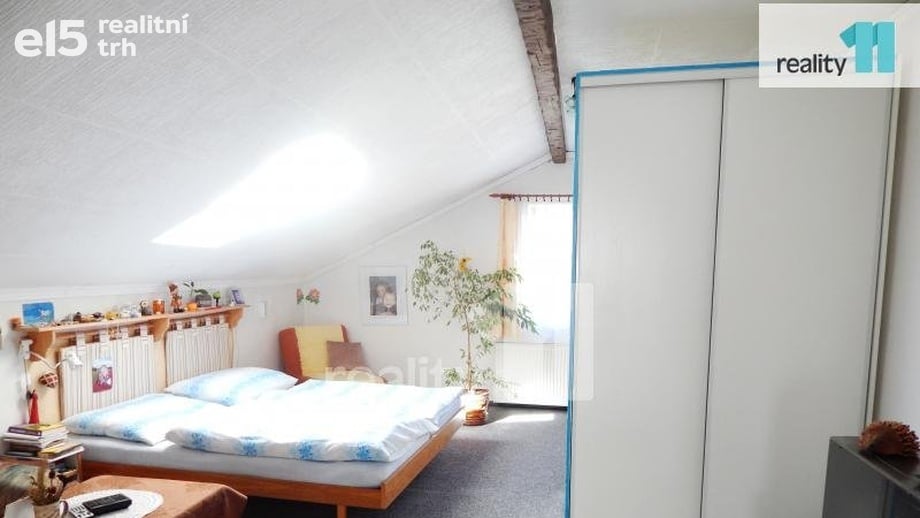 Pronájem byty 1+kk, 30 m² - Praha - Hostavice
