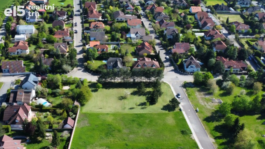 Prodej pozemky pro bydlení, 1 142 m² - Ořech