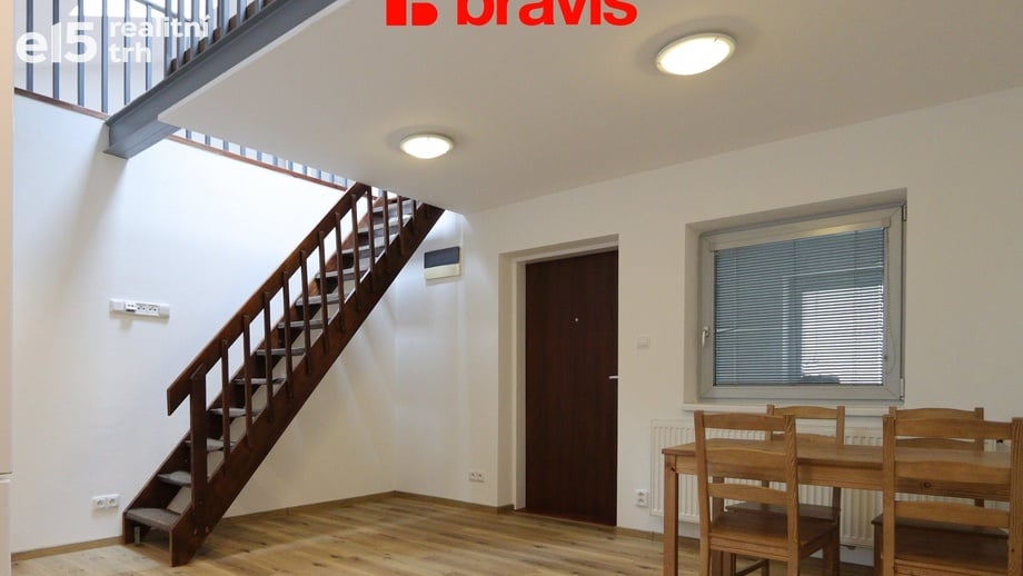 Pronájem byty 2+kk, 65 m² - Popůvky