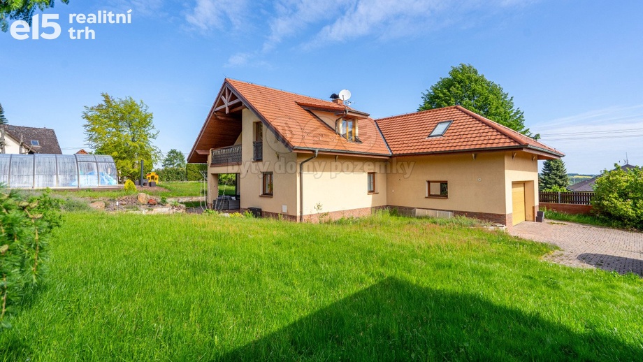 Prodej rodinné domy, 299 m² - Kamenice - Ládví
