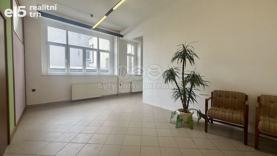 Pronájem kanceláře, 70 m² - Blatná