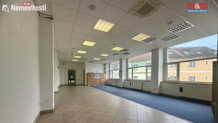 Pronájem kanceláře 120 m², Blatná