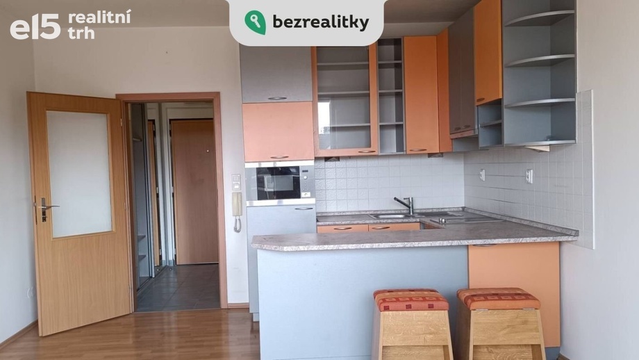Prodej byty 1+kk, 30 m² - Praha - Letňany