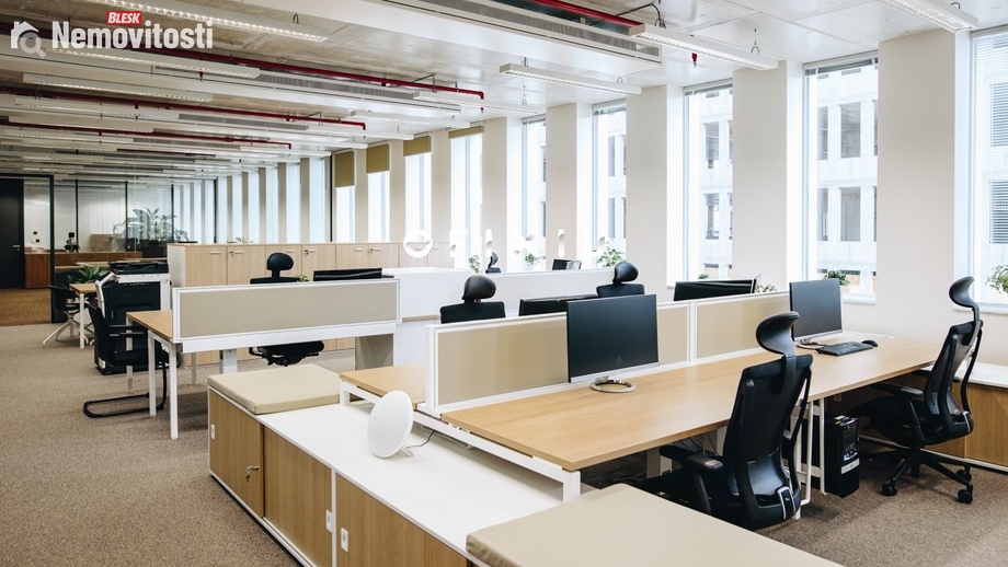 Pronájem kanceláře 1 073 m², Brno - Slatina