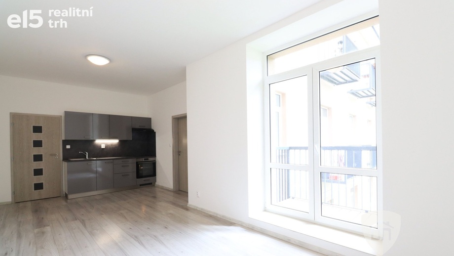 Pronájem byty 2+kk, 53 m² - Milovice - Mladá
