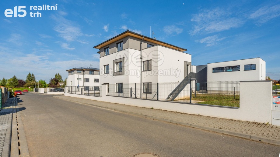 Prodej byty 4+kk, 104 m² - Úhonice