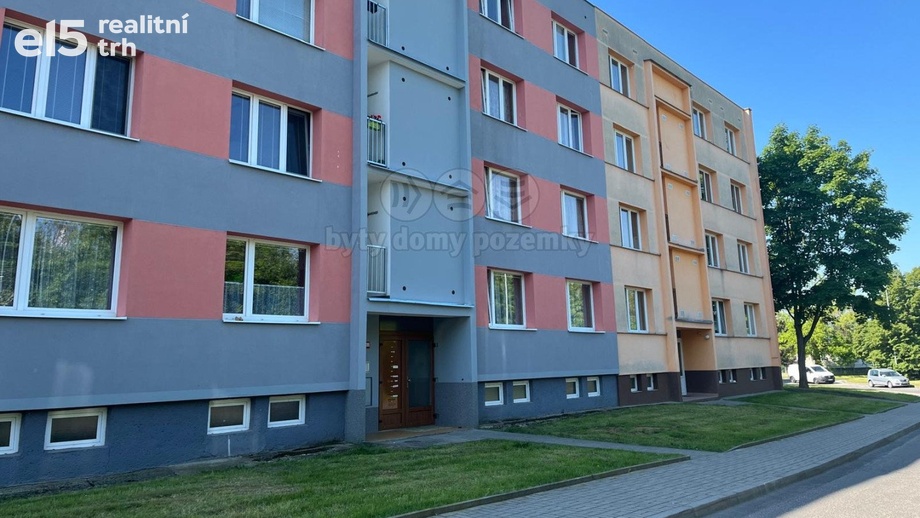 Prodej byty 1+kk, 24 m² - Louny
