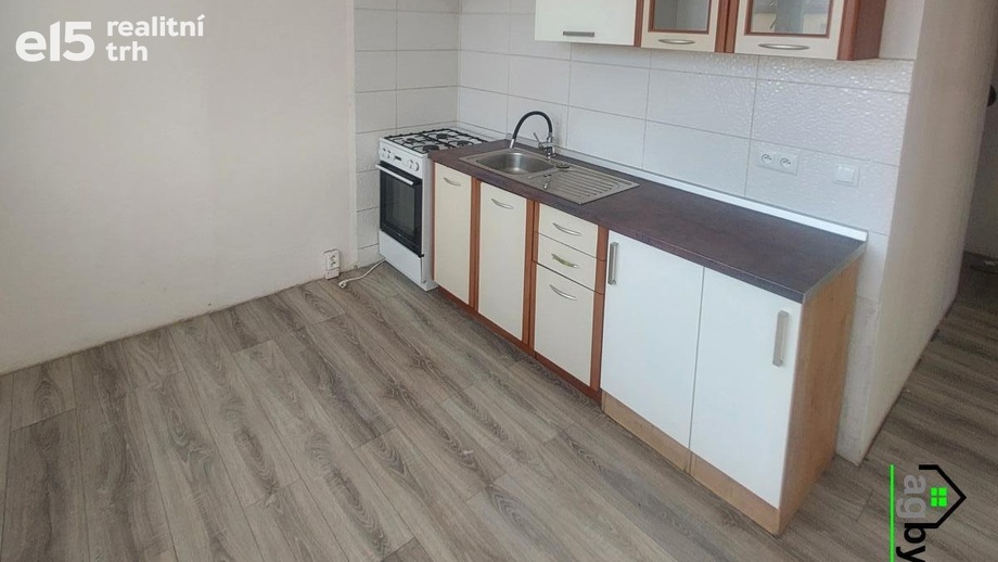 Pronájem byty 2+1, 62 m² - Záchlumí