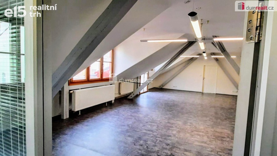 Pronájem kanceláře, 120 m² - Praha