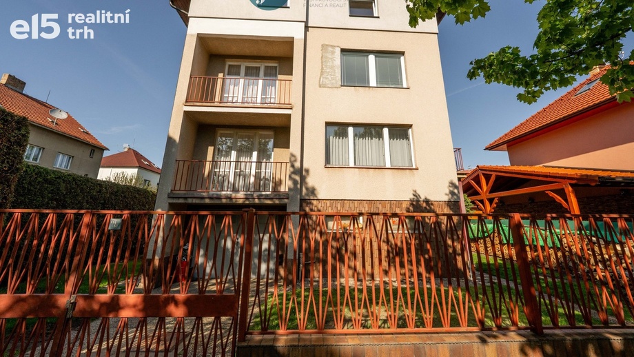 Prodej rodinné domy, 313 m² - Praha - Kyje