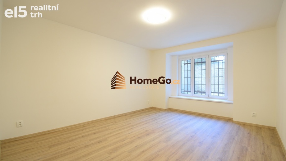 Pronájem byty 2+1, 74 m² - Praha - Nusle