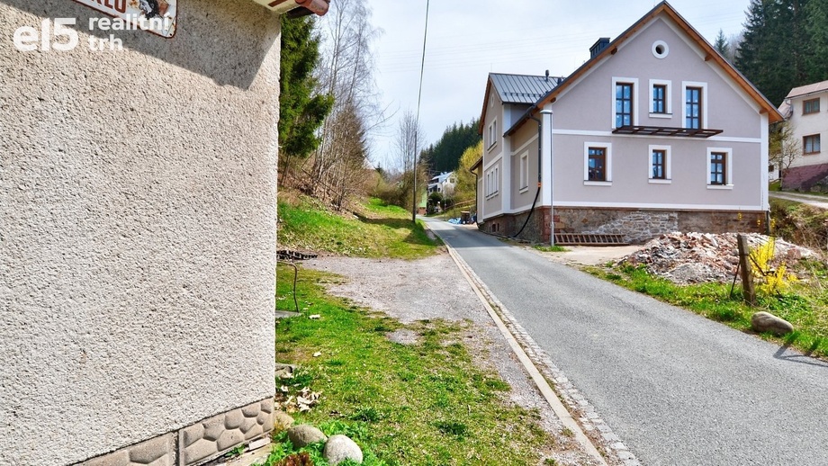 Prodej byty 1+kk, 30 m² - Vrchlabí - Hořejší Vrchlabí