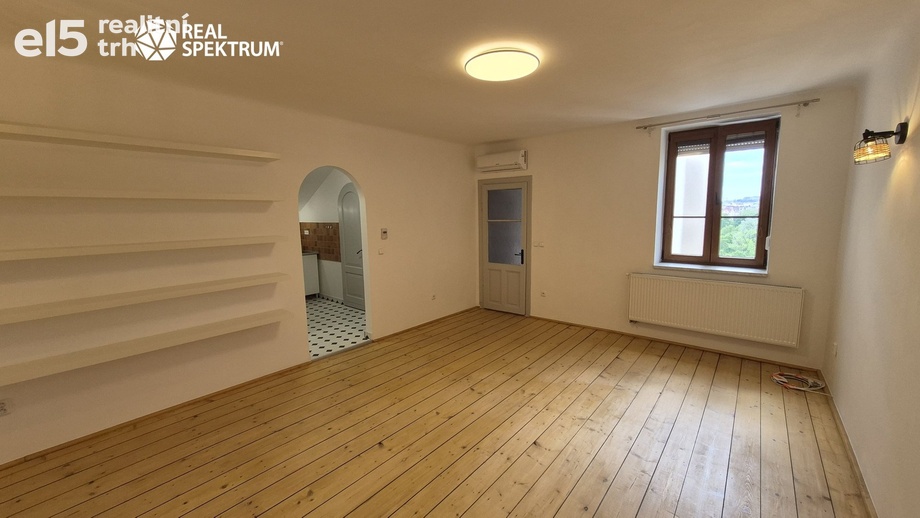 Pronájem byty 3+1, 62 m² - Brno - Černá Pole