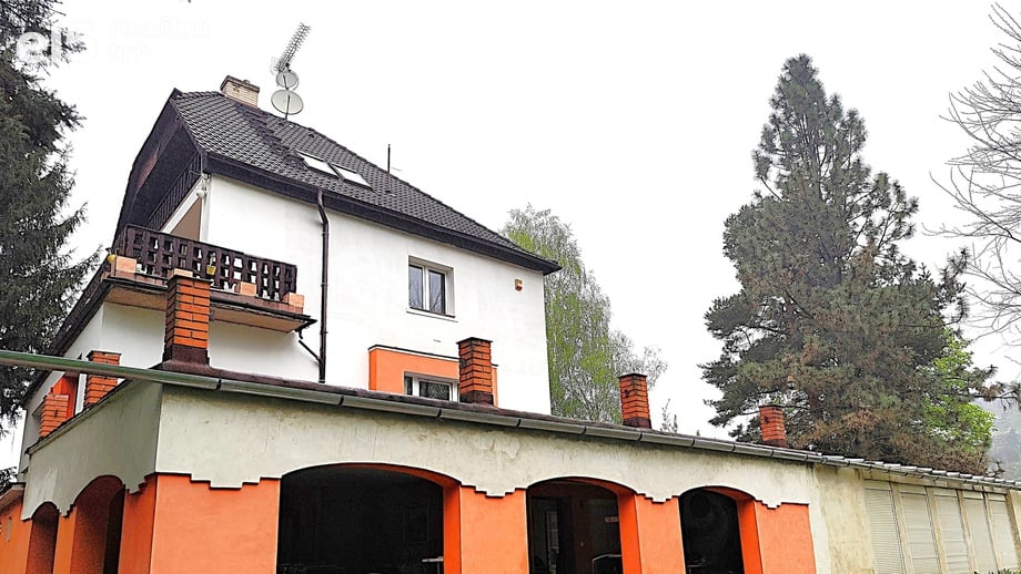 Prodej rodinné domy, 370 m² - Dolany nad Vltavou