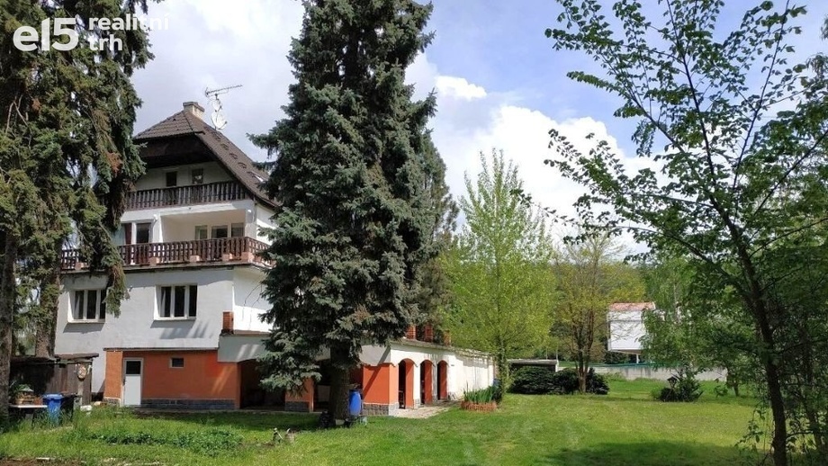 Prodej rodinné domy, 370 m² - Dolany nad Vltavou