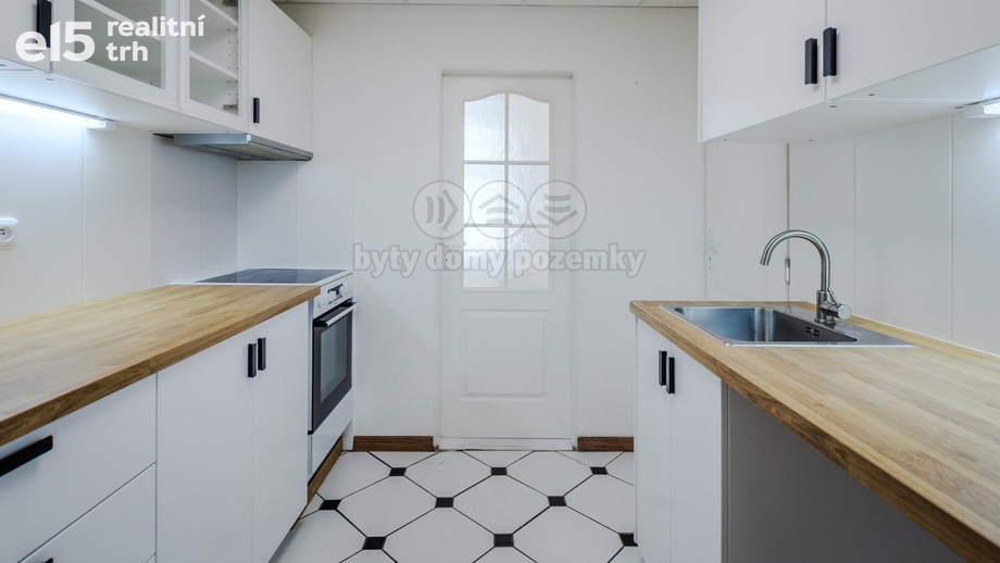 Prodej byty 2+1, 44 m² - Poděbrady II