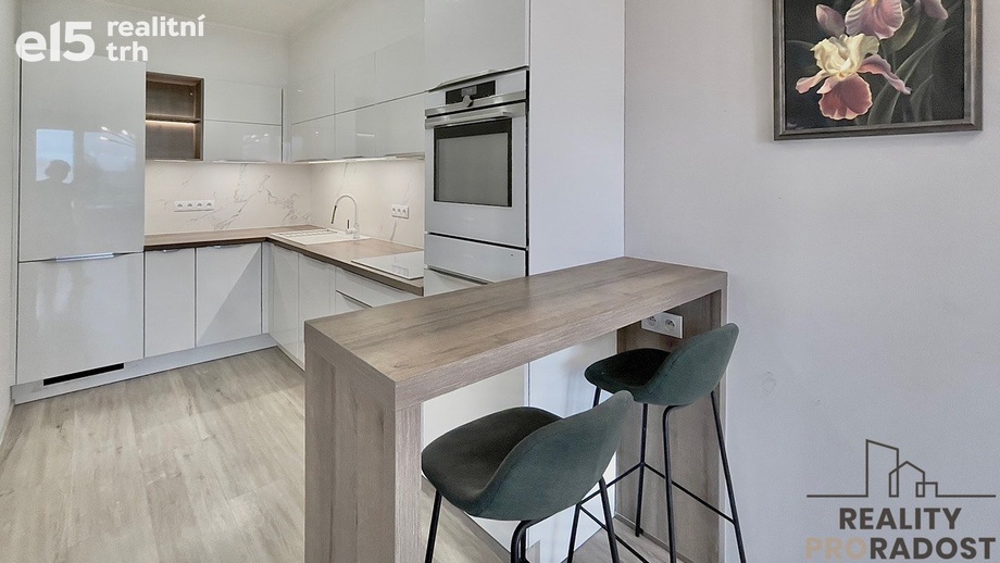 Pronájem byty 2+kk, 65 m² - Praha - Letňany