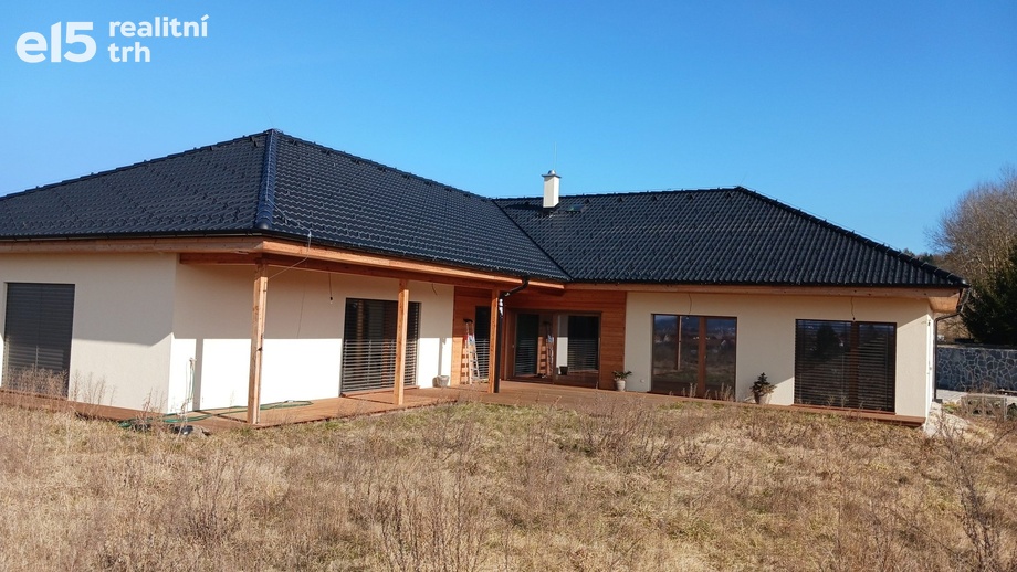 Dražby rodinné domy, 272 m² - Písek - Semice