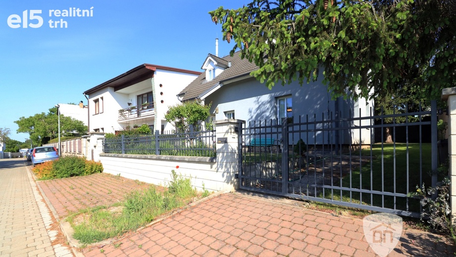 Pronájem rodinného domu 140 m², Praha - Dolní Počernice