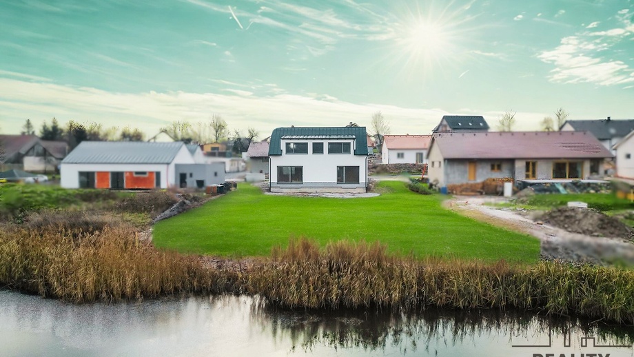 Prodej rodinného domu 165 m², Černá