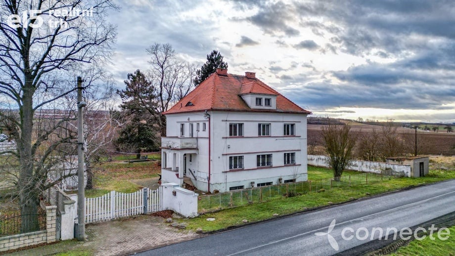 Prodej rodinného domu 380 m², Liběšice