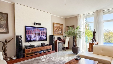 Prodej rodinného domu 378 m², Znojmo